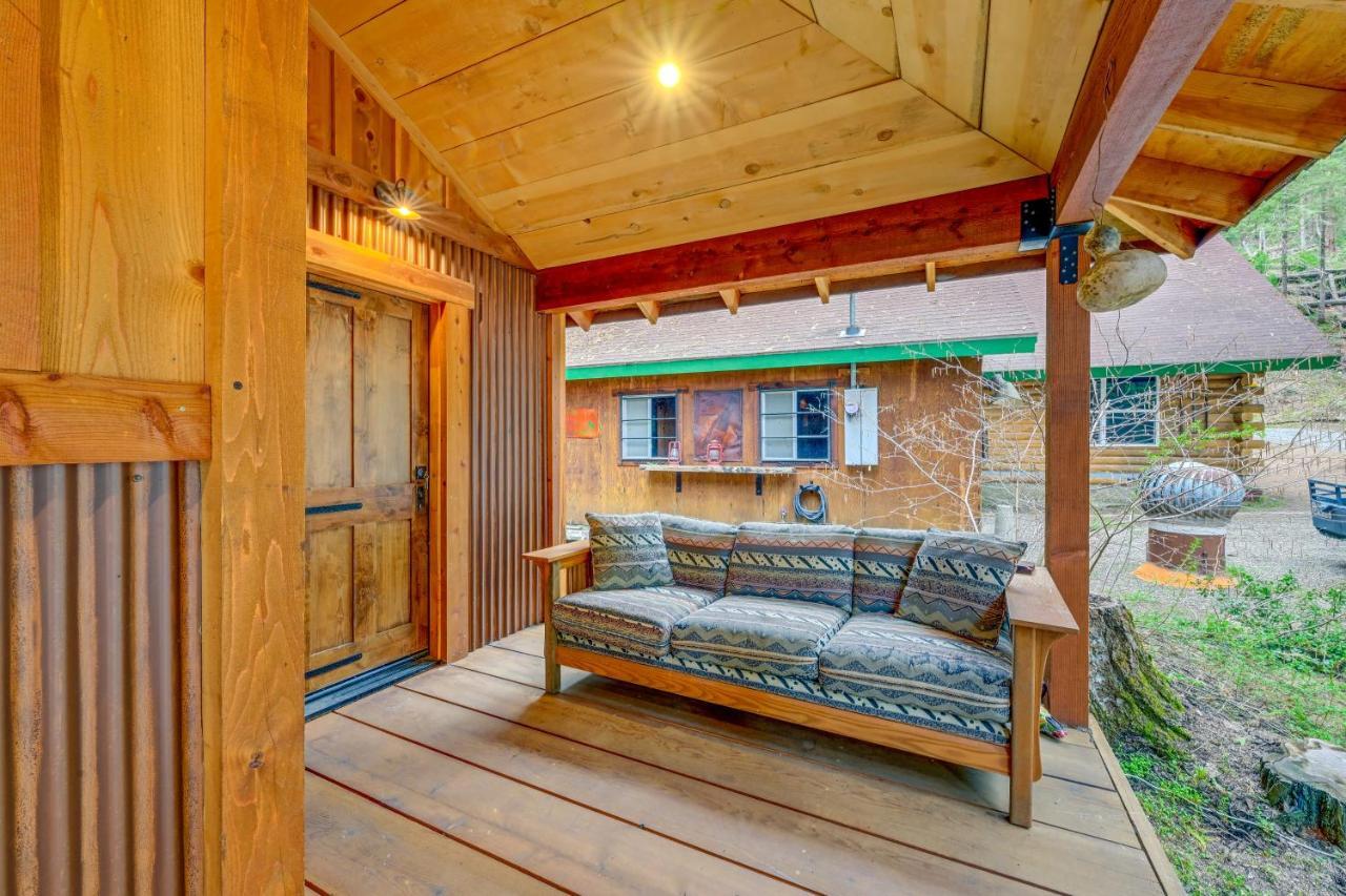 Enchanting Creekside Cabin Near Kings Canyon Park! Badger Εξωτερικό φωτογραφία